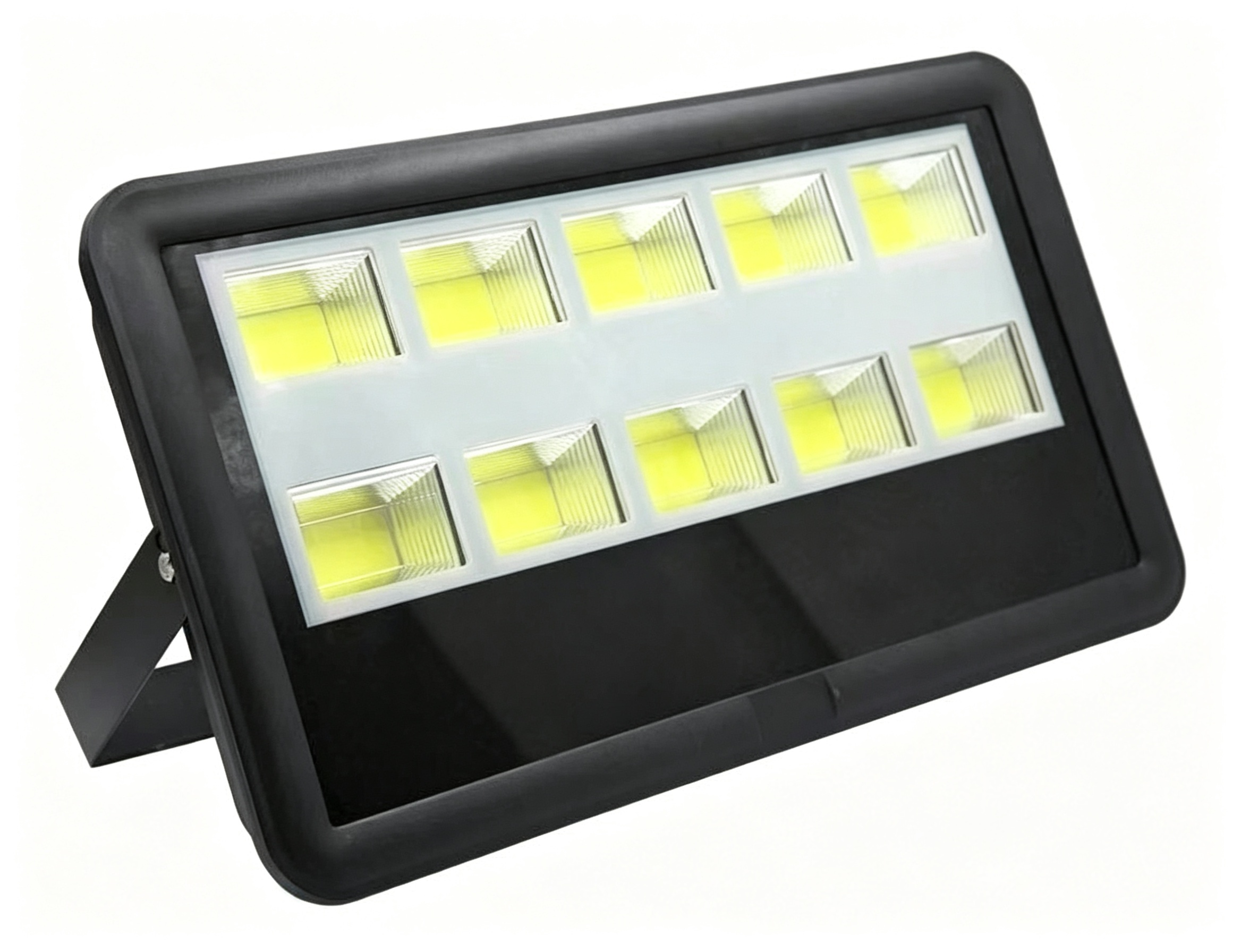 Wolf Warrior series LED floodlight 50W–500W, IP66, built for rugged outdoor use. Facade, yard and site lighting with custom wattage from LUYUE.